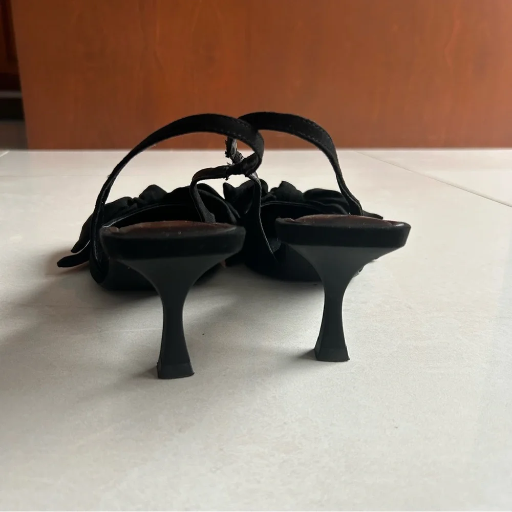 Zara Black Bow Pointed Toe Slingback Kitten Heels / Size 37 - Picture 8 of 9